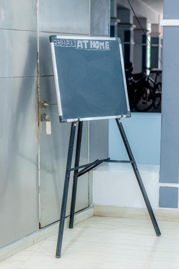 Hotel Athome , Whitefields, Kondapur Hyderabad Esterno foto