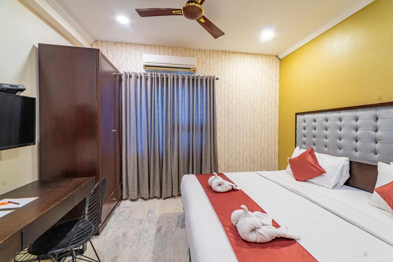 Hotel Athome , Whitefields, Kondapur Hyderabad Esterno foto