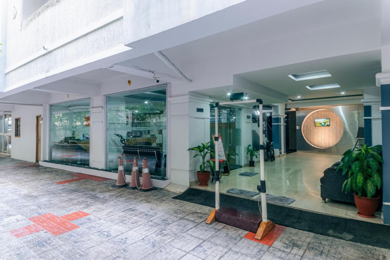 Hotel Athome , Whitefields, Kondapur Hyderabad Esterno foto