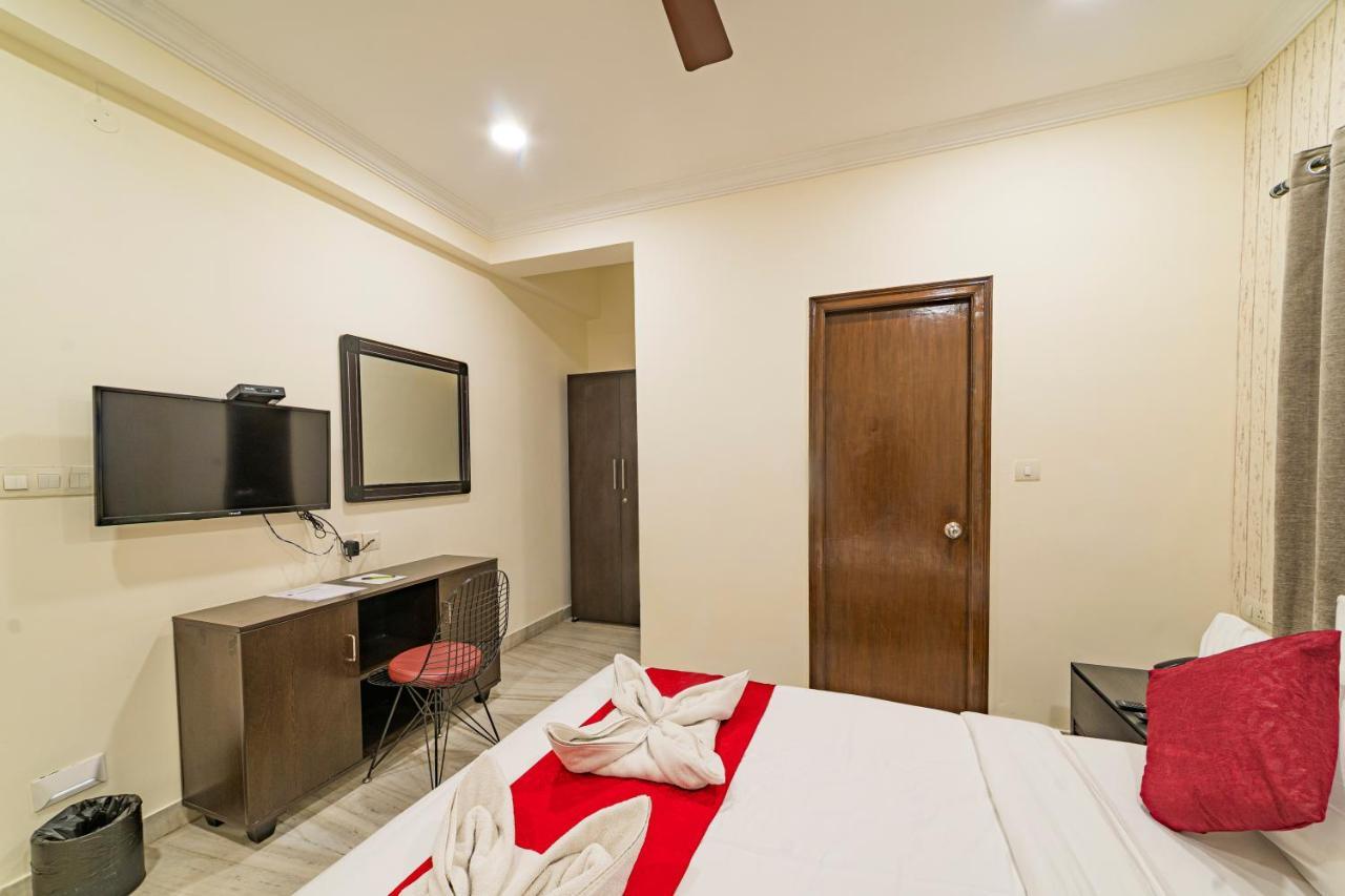 Hotel Athome , Whitefields, Kondapur Hyderabad Esterno foto