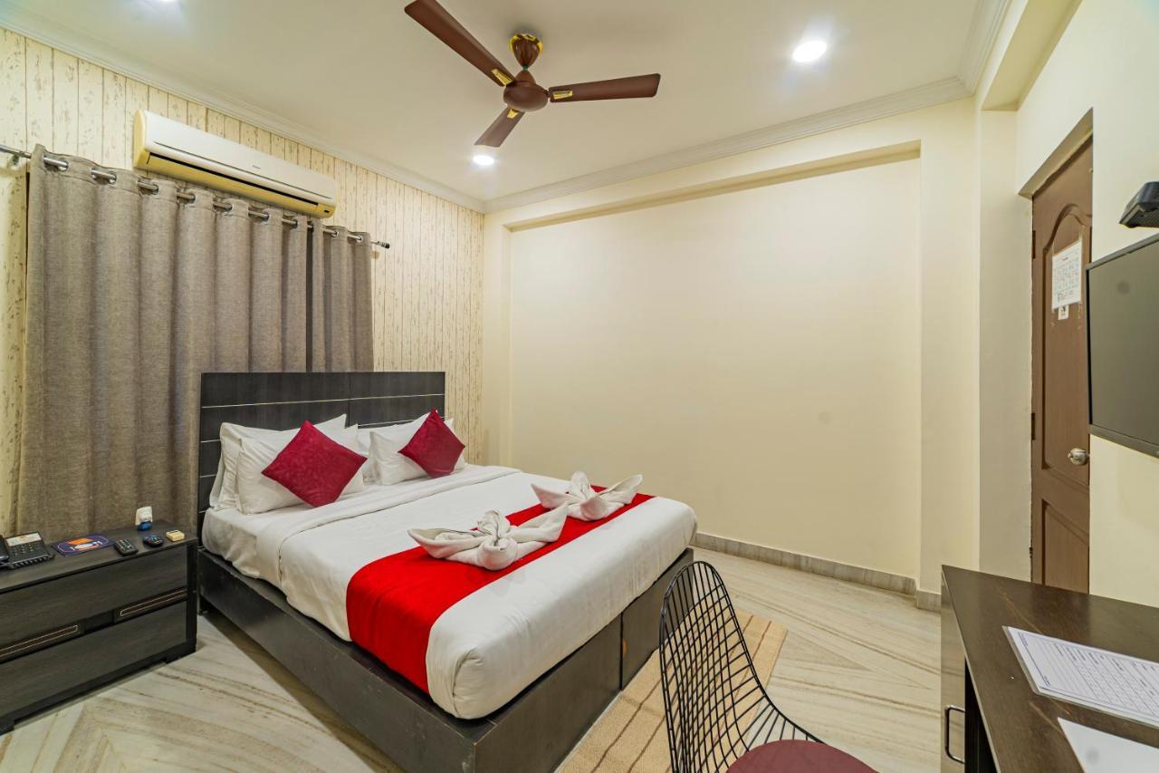 Hotel Athome , Whitefields, Kondapur Hyderabad Esterno foto